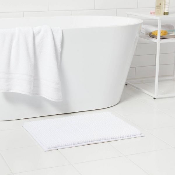 17"x24" Chunky Chenille Cushion Foam Bath Rug - Room Essentials™