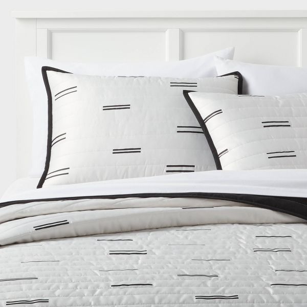 Standard Satin Quilt Sham - Room Essentials