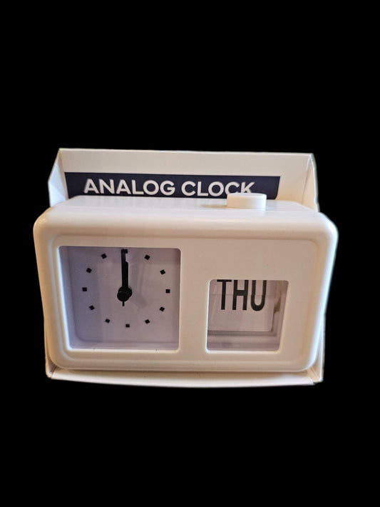 Vivitar Analog Clock White Retro Look Flip Date Desk Office Shelf Battery Power