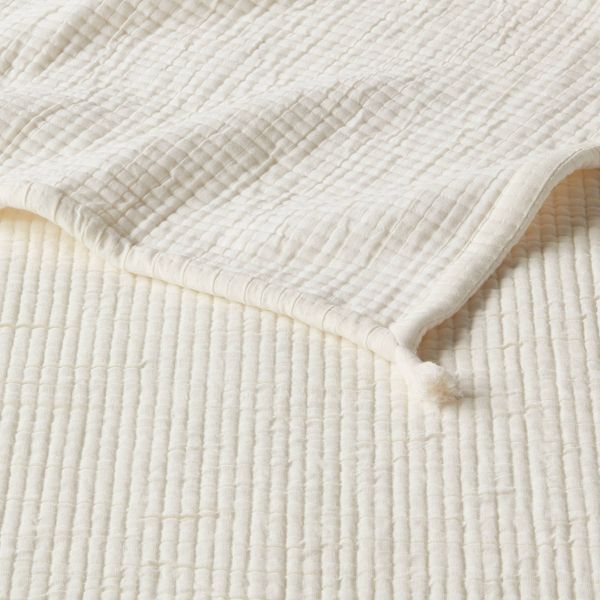 Double Cloth Quilt - Threshold™ - Color: Cream - Size: Full/Queen