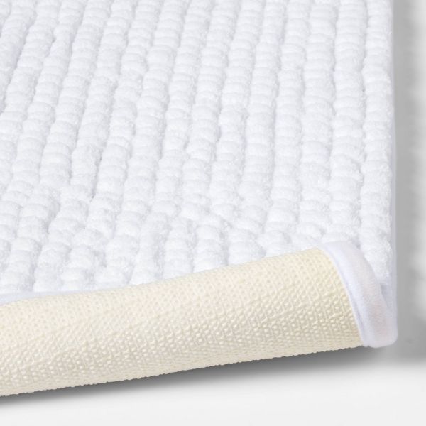 17"x24" Chunky Chenille Cushion Foam Bath Rug - Room Essentials™