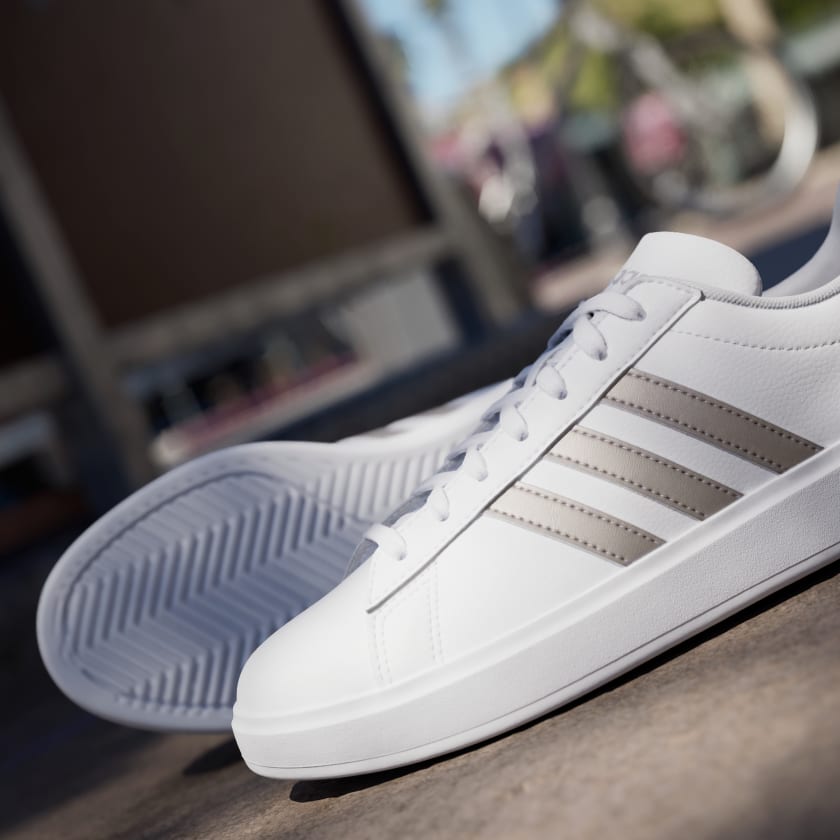 Women's Comfortable Short Trainers Adidas Grand Court Cloudfoam - Platinum Metallic - Size  M 7.5 / W 8.5