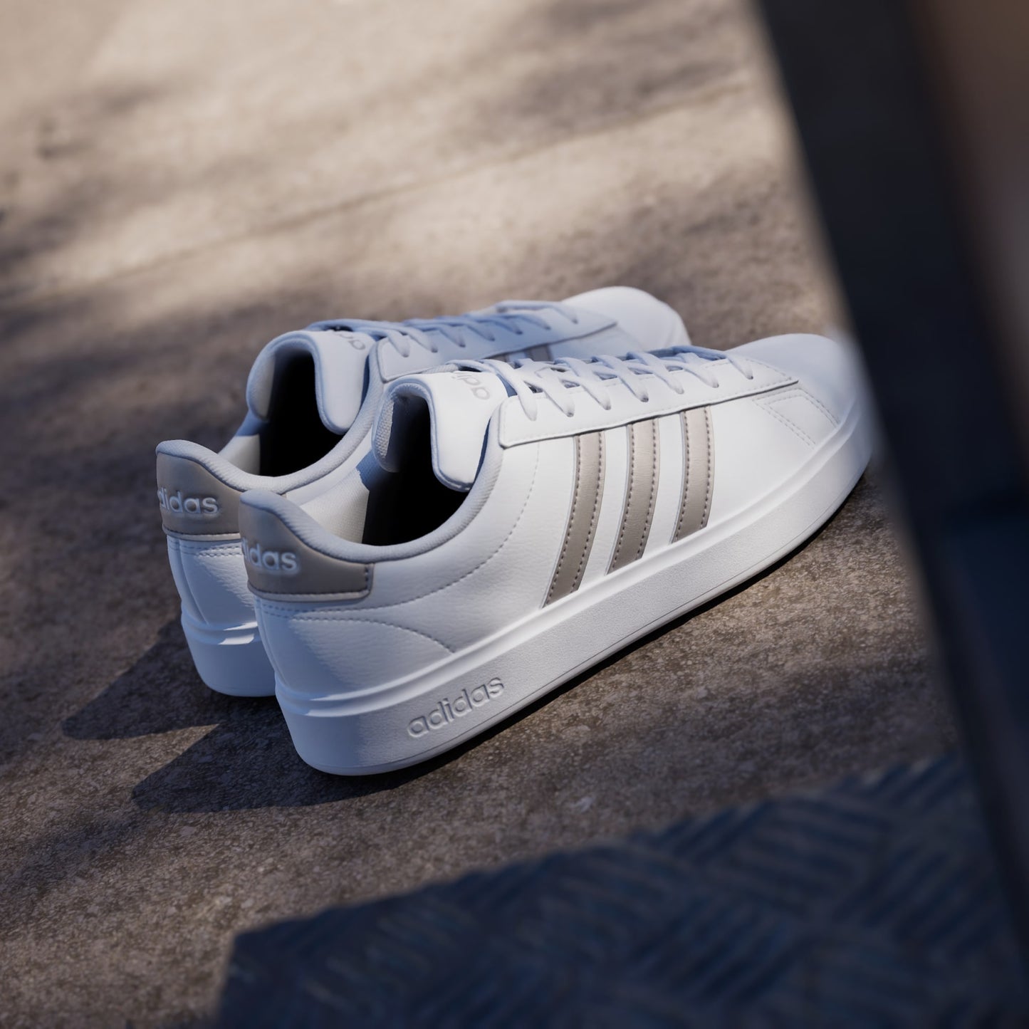 Women's Comfortable Short Trainers Adidas Grand Court Cloudfoam - Platinum Metallic - Size  M 7.5 / W 8.5